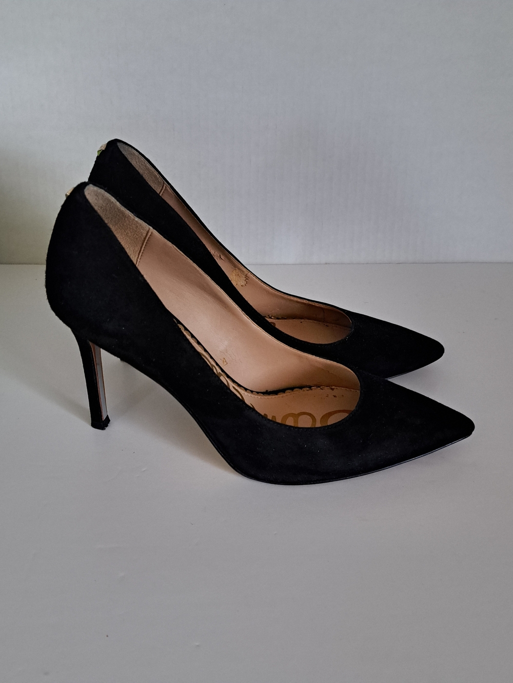 Sam Edelman Black Pointed-Toe Suede Pumps